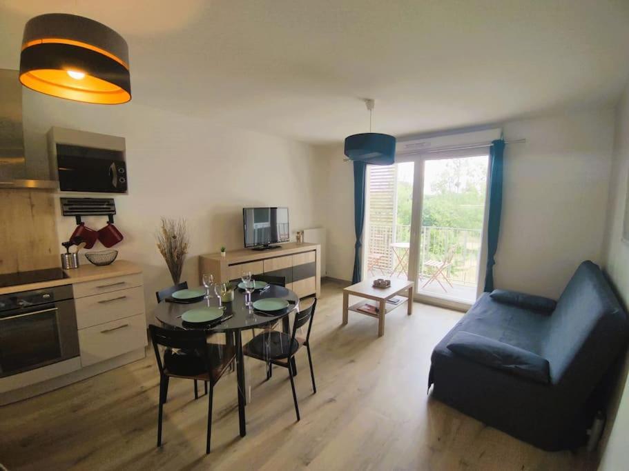 Appartement Au Calme Sur Le Canal Et Proche